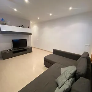 Cozy At A Great Location! Appartamento